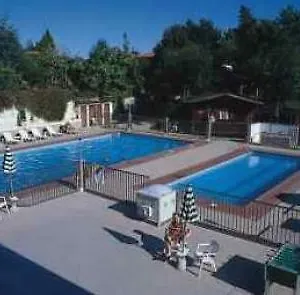 https://la-pineta-albenga.hotelitalianriviera.com